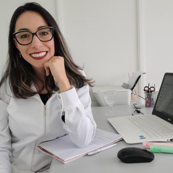 Nutricionista com especialidade na saúde da Mulher - Atendimento presencial e Online